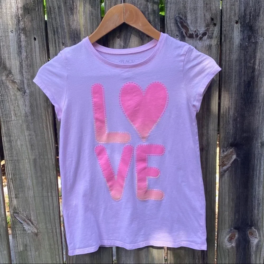 LOVE Light Pink Graphic T-shirt Sz L 10/12